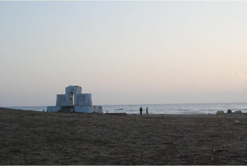 ultimate frisbee on the chennai beach