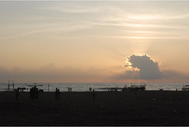 ultimate frisbee on the chennai beach