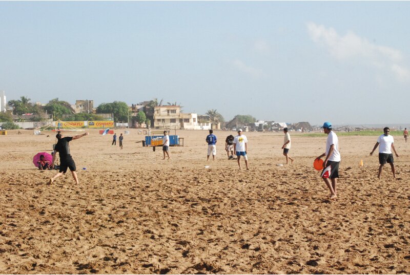 ultimate frisbee on the chennai beach