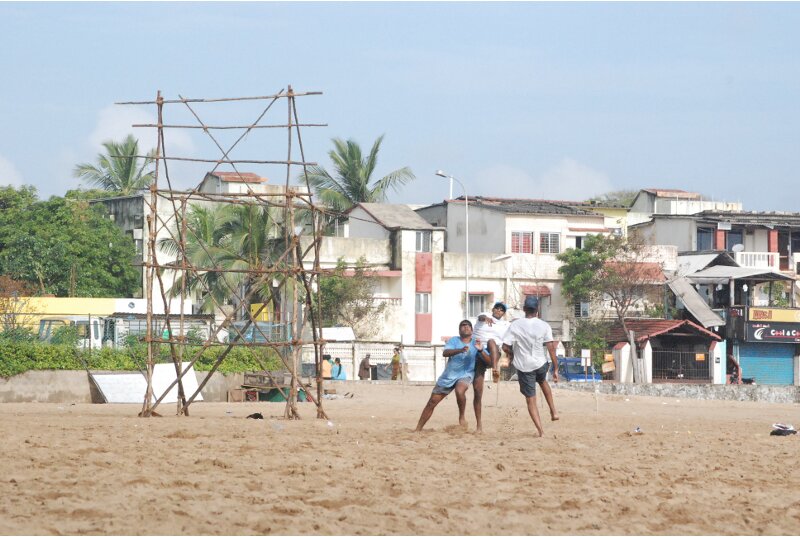 ultimate frisbee on the chennai beach