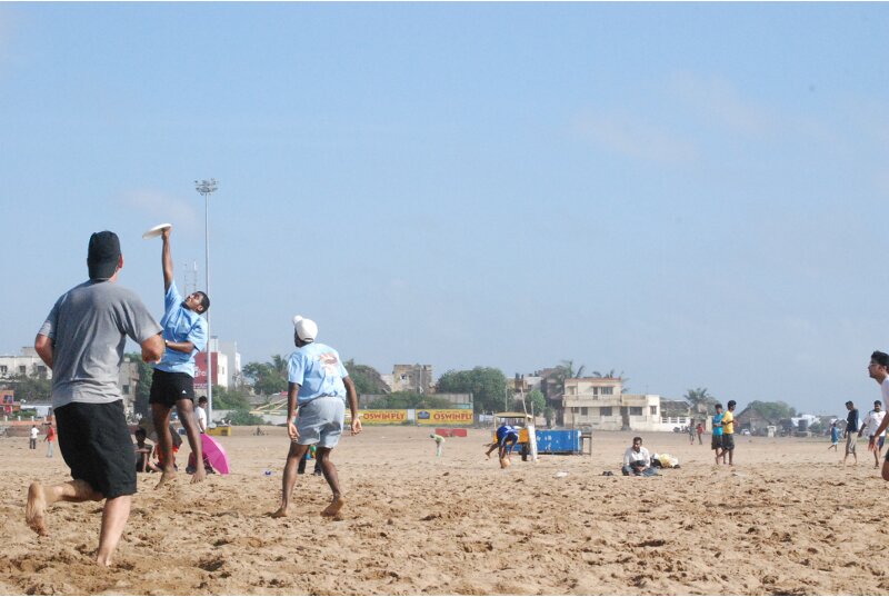 ultimate frisbee on the chennai beach